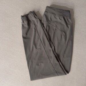 Lululemon Athletica Women's Airflow Track Pants Size 6